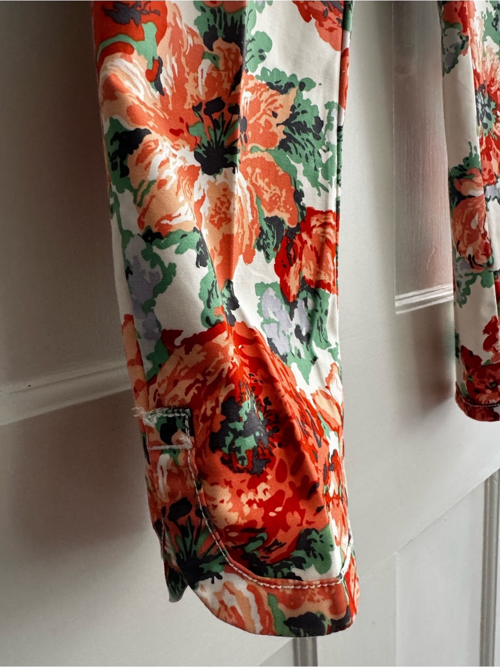 Cartonnier coral green floral short ankle pants - Women’s Size 2 - Picture 4 of 7